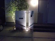 ガラスを使ったオシャレな門柱