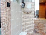 3種類のタイルを使った門柱