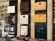 ショールームのポスト展示コーナー